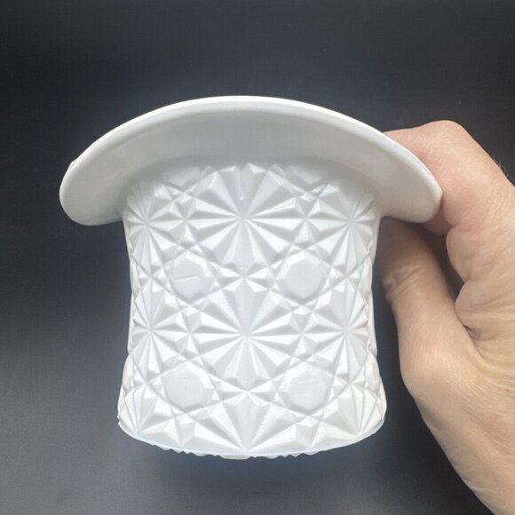 VTG Fenton Large Daisy & Button Milk Glass Top Hat Cut Glass - Picture 3 of 8
